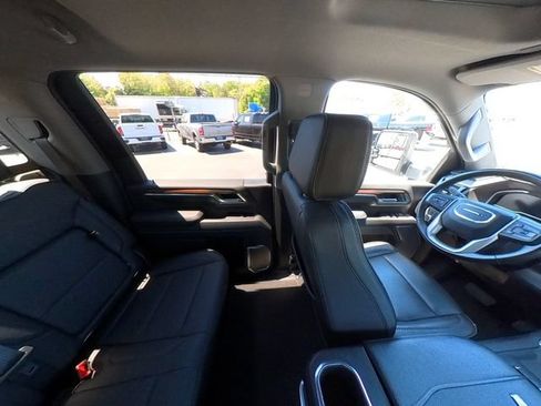 Used 2025 GMC Sierra 3500 Denali w/ Technology Package AWD/4WD image 35