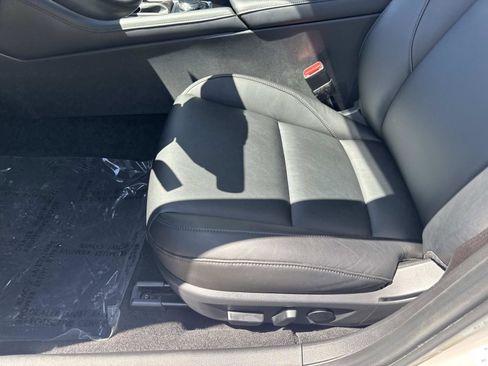 Used 2025 MAZDA MAZDA3 s FWD image 16