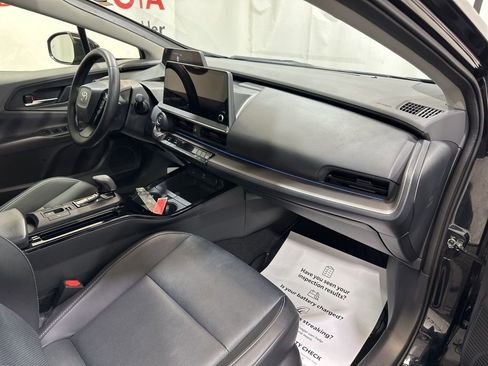 Used 2025 Toyota Prius Limited image 14