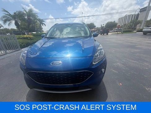 Used 2022 Ford Escape Titanium AWD/4WD image 2
