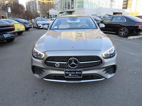 Used 2021 Mercedes-Benz E 350 4MATIC Sedan image 6