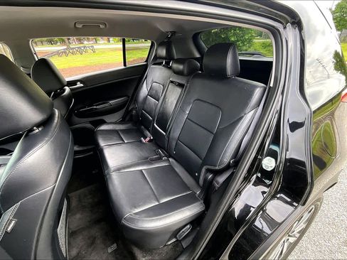 Used 2018 Kia Sportage EX AWD/4WD image 19