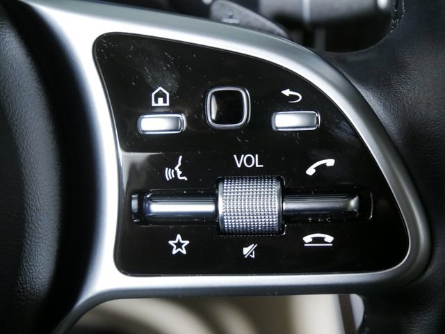 Used 2022 Mercedes-Benz GLC 300 4MATIC image 26