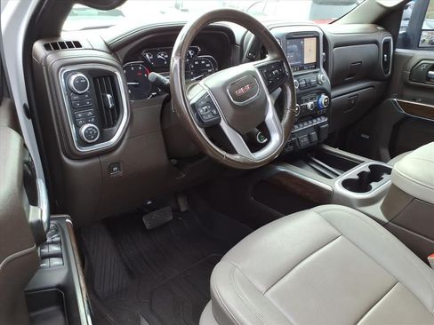 Used 2023 GMC Sierra 3500 SLT w/ SLT Preferred Package AWD/4WD image 15