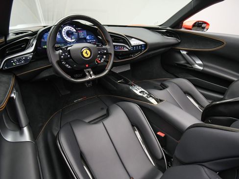 Used 2025 Ferrari SF90 Spider image 11