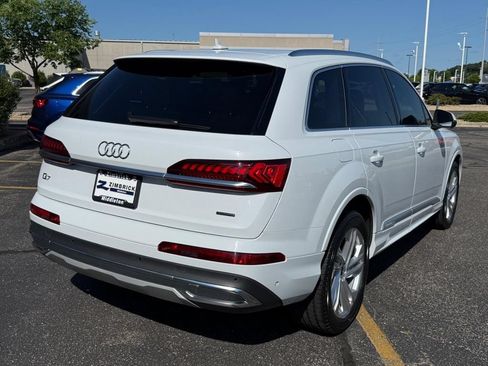 Used 2023 Audi Q7 2.0T Premium w/ Convenience Package AWD/4WD image 3