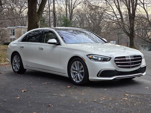 Used 2022 Mercedes-Benz S 500 4MATIC image 8