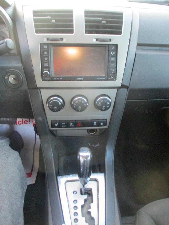 Used 2010 Dodge Avenger SXT w/ Premium Convenience Group FWD image 12