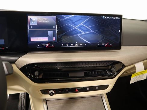 New 2025 BMW 330i xDrive 330i xDrive w/ M Sport Package image 6