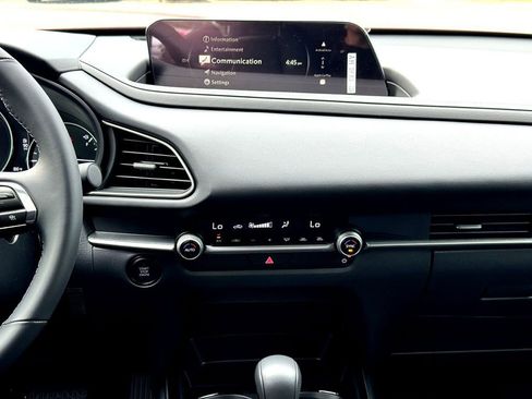 New 2025 MAZDA CX-30 AWD 2.5 S w/ Select Sport Pkg image 21
