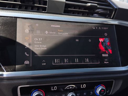 Used 2023 Audi Q3 2.0T Premium image 18