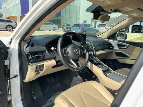 Used 2024 Acura RDX SH-AWD image 13