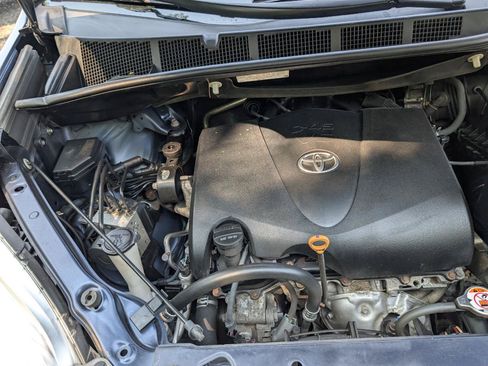 Used 2020 Toyota Sienna XLE Premium AWD/4WD image 27