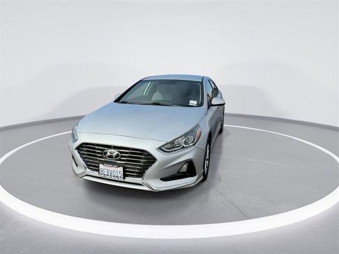Used 2018 Hyundai Sonata SE image 5