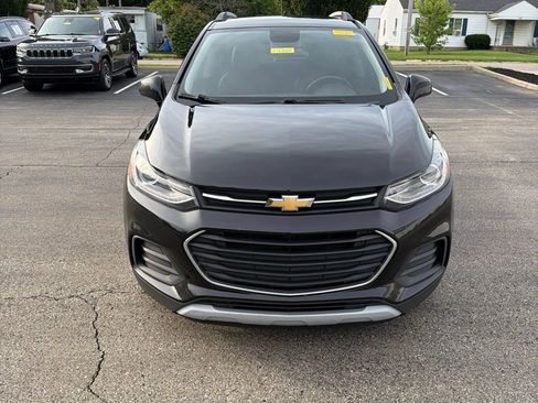 Used 2019 Chevrolet Trax LT w/ LT Convenience Package FWD image 8