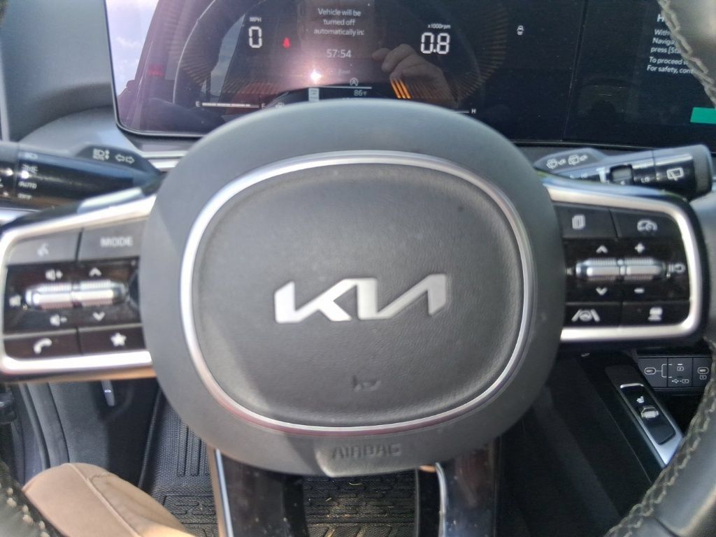 Certified 2025 Kia Sorento S FWD image 13