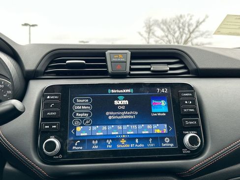 New 2025 Nissan Versa SR w/ Trunk Package image 27