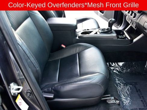 Used 2020 Toyota Tacoma TRD Sport w/ TRD Premium Sport Package image 11