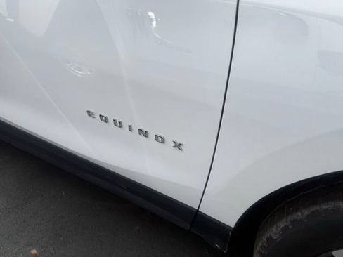 Used 2024 Chevrolet Equinox LT w/ LPO, Floor Liner Package FWD image 5