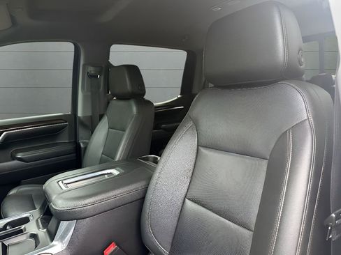 Used 2022 GMC Sierra 1500 SLT w/ SLT Convenience Package image 22