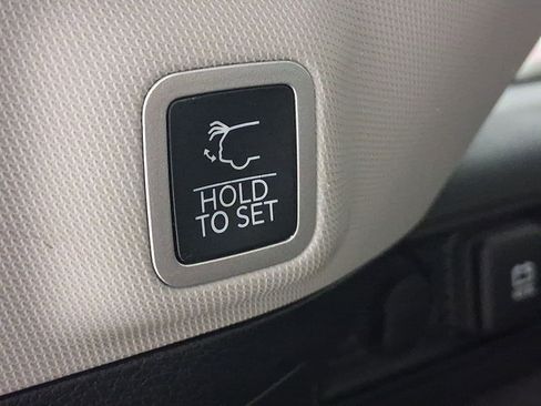 Used 2023 Jeep Grand Cherokee Overland w/ Adv Protech Group III image 32