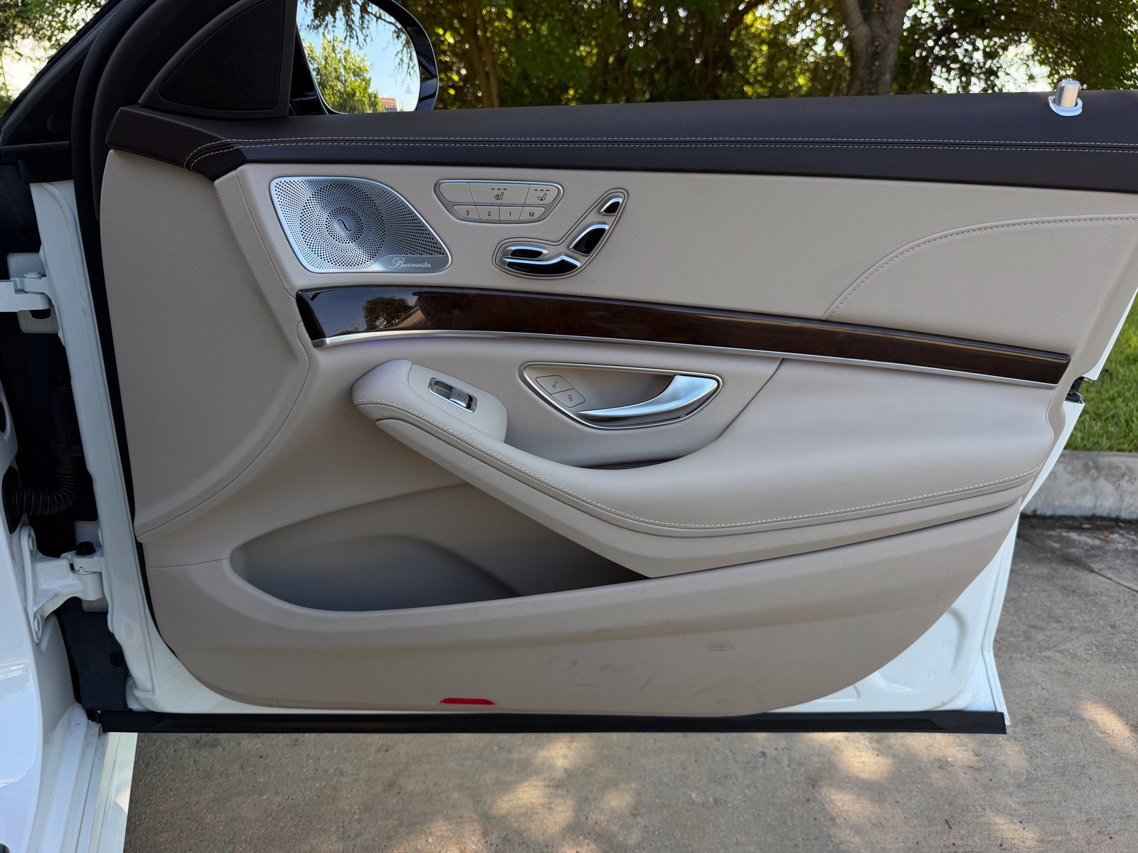 Used 2019 Mercedes-Benz S 560 Sedan image 22