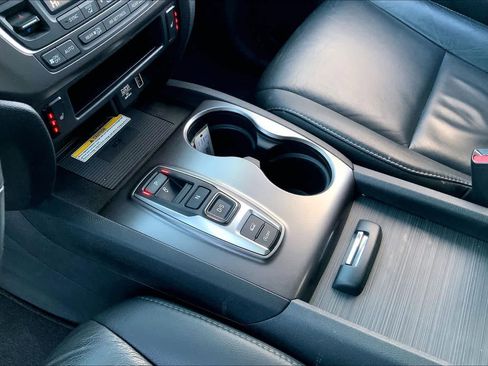 Used 2022 Honda Pilot Special Edition image 16