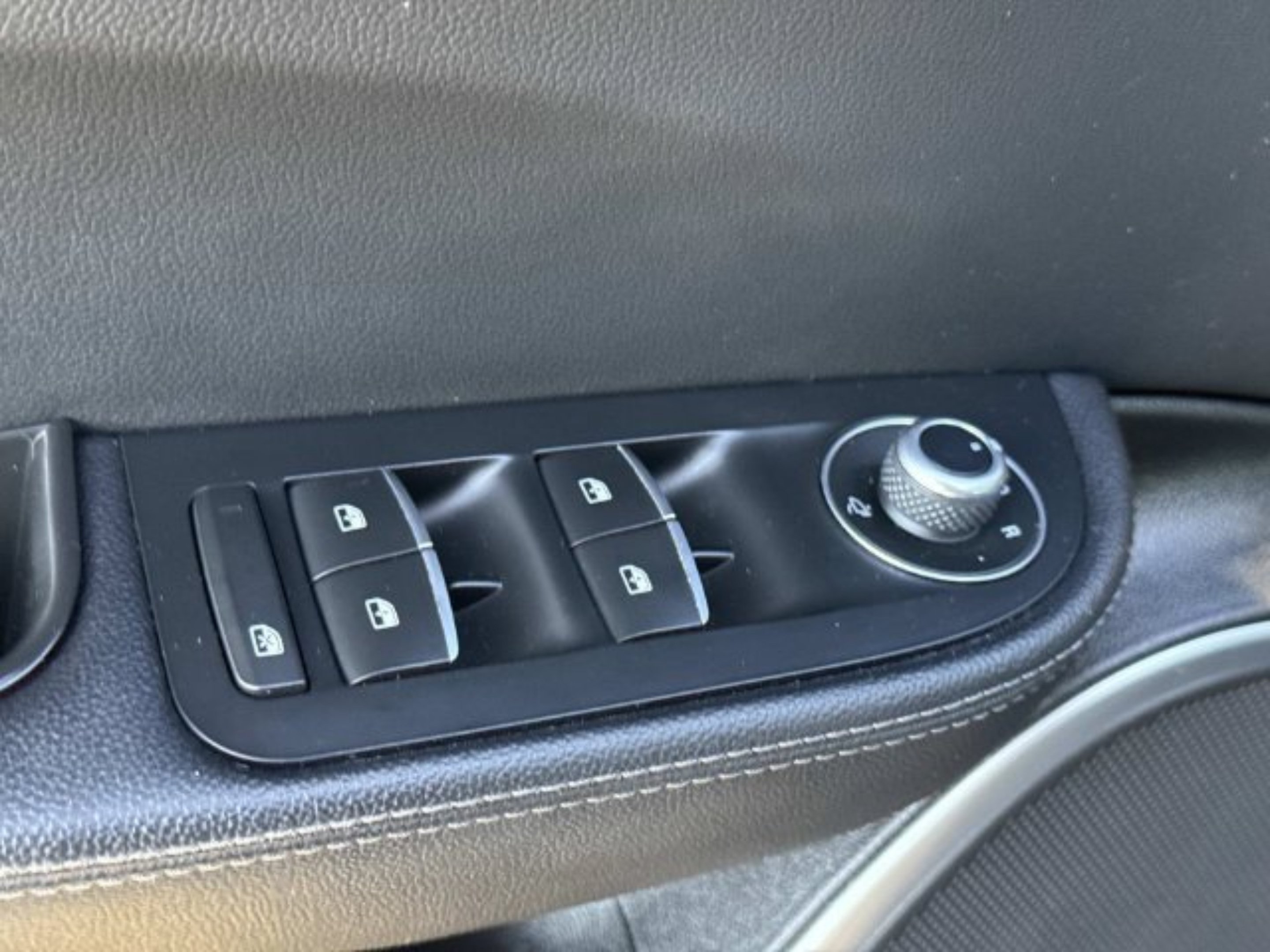Used 2021 Alfa Romeo Giulia Ti Sport AWD/4WD image 15