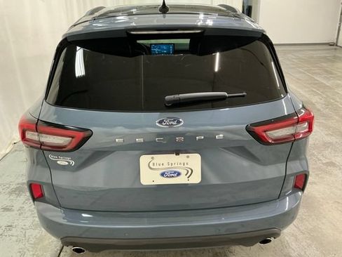 Used 2023 Ford Escape ST-Line w/ Tech Pack #1 FWD image 4