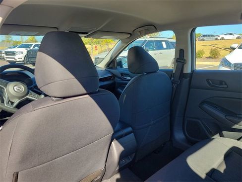 Used 2024 Nissan Altima 2.5 SV image 14