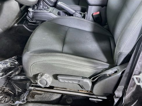 Used 2018 Jeep Wrangler Unlimited Sport AWD/4WD image 18