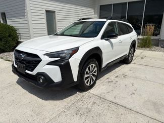 Used 2024 Subaru Outback Premium AWD/4WD video 1