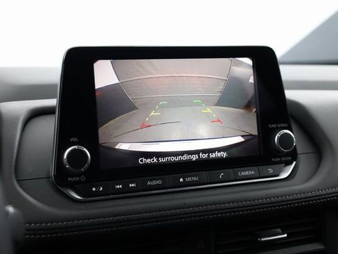 Certified 2026 Nissan Rogue SV image 18