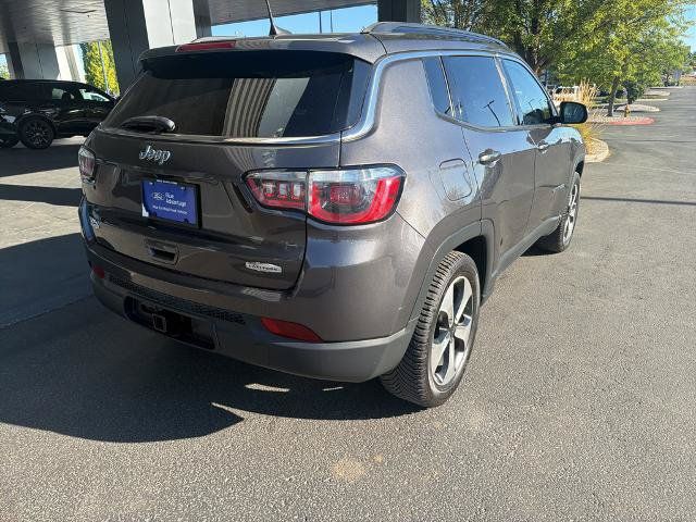 Used 2017 Jeep Compass Latitude w/ Popular Equipment Group FWD image 11