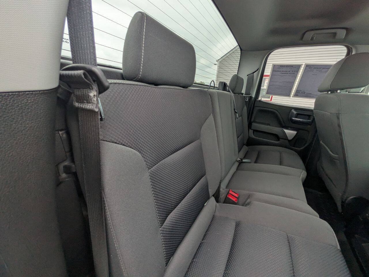 Used 2018 Chevrolet Silverado 1500 LT w/ All Star Edition AWD/4WD image 28