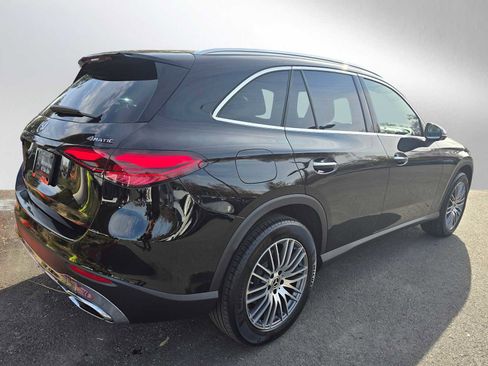 Certified 2026 Mercedes-Benz GLC 300 4MATIC image 3