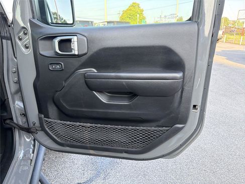 Used 2020 Jeep Wrangler Unlimited Rubicon w/ Quick Order Package 28Y Recon AWD/4WD image 13