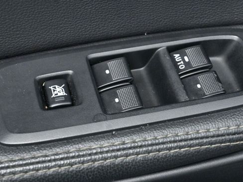 Used 2020 Ford Ranger Lariat w/ Equipment Group 501A Mid image 11