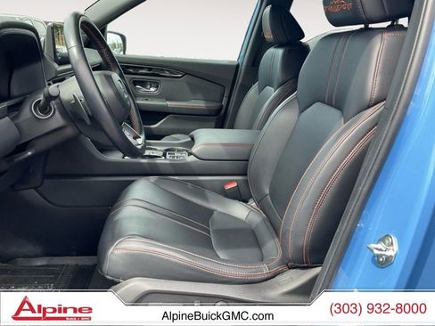 Used 2025 Honda Pilot TrailSport image 9