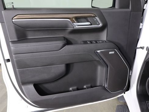 Used 2024 Chevrolet Silverado 1500 RST w/ Convenience Package II AWD/4WD image 19