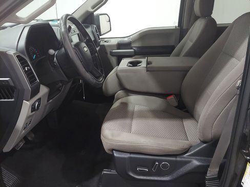 Used 2018 Ford F150 XLT w/ Equipment Group 302A Luxury AWD/4WD image 12