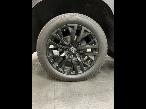Used 2022 Chevrolet Silverado 1500 High Country AWD/4WD image 43
