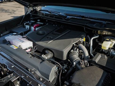 New 2026 Toyota Tundra SR5 image 7