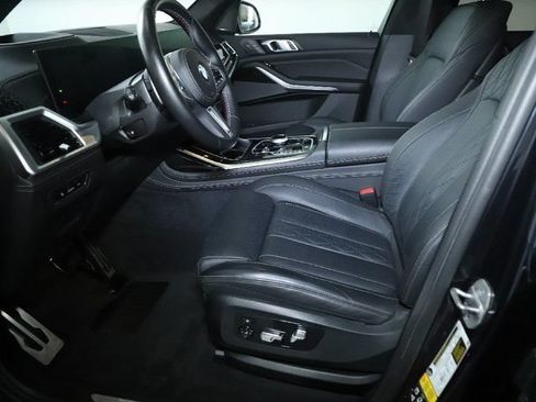 Certified 2024 BMW X7 M60i w/ Executive Package AWD/4WD image 21