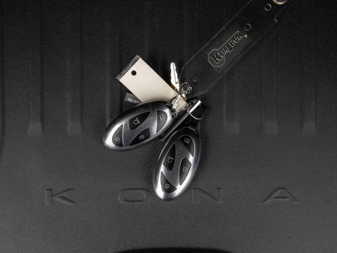 Certified 2025 Hyundai Kona SEL FWD image 15