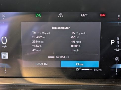 Used 2022 Volvo XC60 B6 R-Design w/ Advanced Package image 19