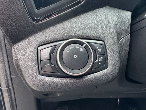 Used 2017 Ford Escape Titanium AWD/4WD image 13