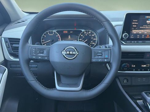 New 2026 Nissan Rogue SV AWD/4WD image 9