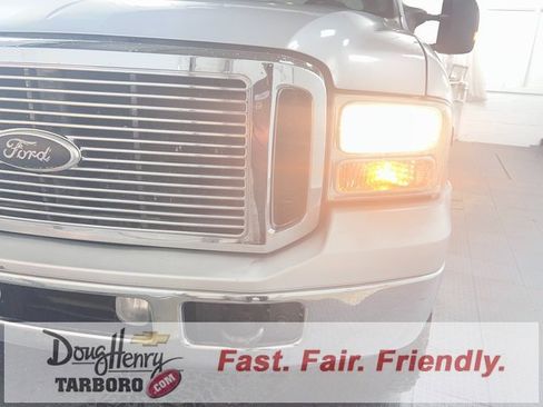 Used 2006 Ford F250 Lariat image 11