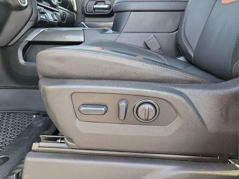 Used 2023 GMC Sierra 2500 AT4 w/ AT4 Premium Plus Package image 12